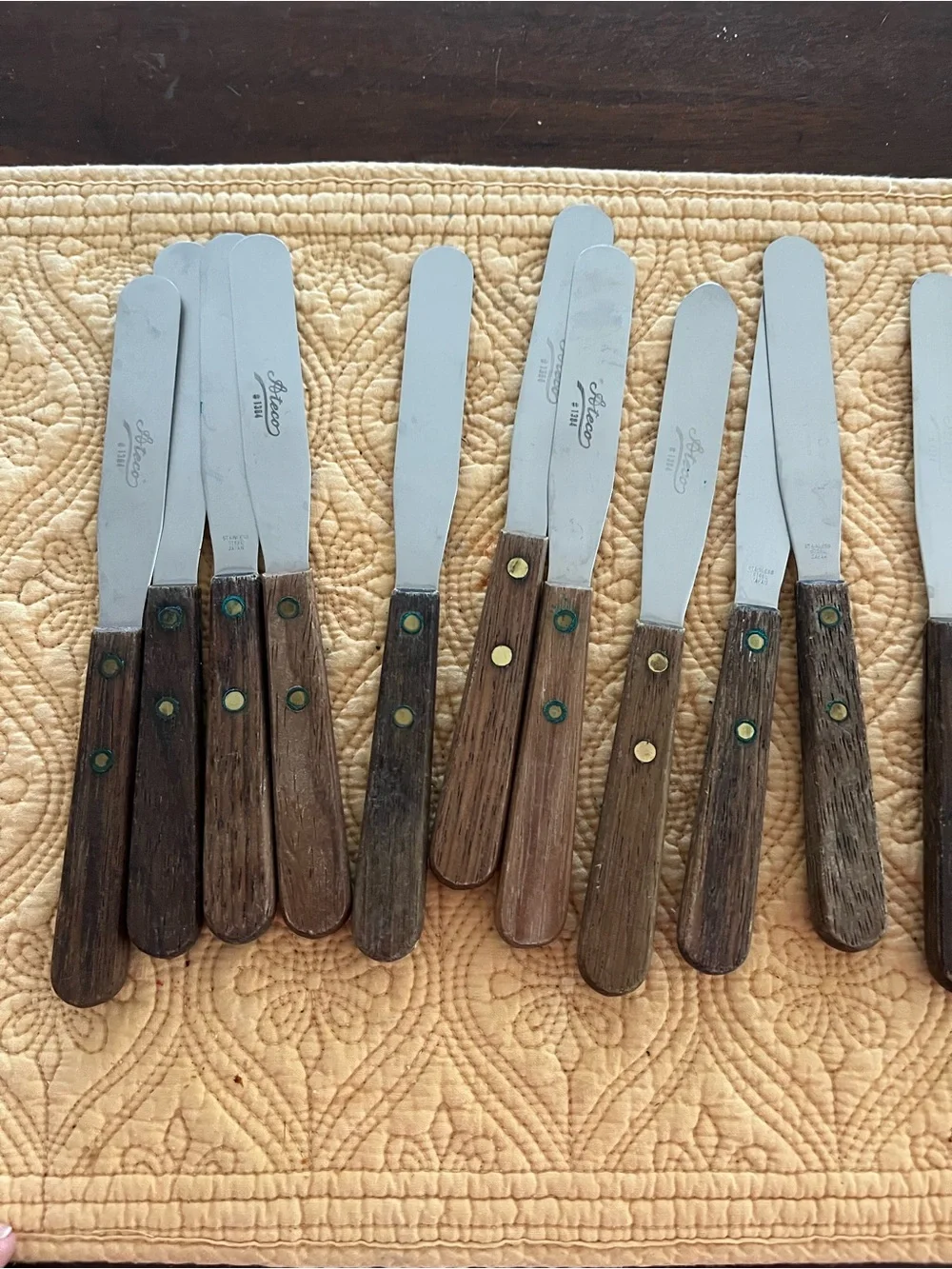 Wood-Handled Spreader Cake Spatulas Set - Natural Wood & Stainless